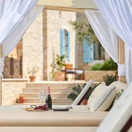 Sunset Hill Villa *